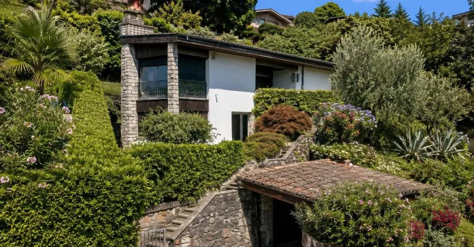 Arogno: Characteristic house with lake view, garden and great potential – photo 50 of 51