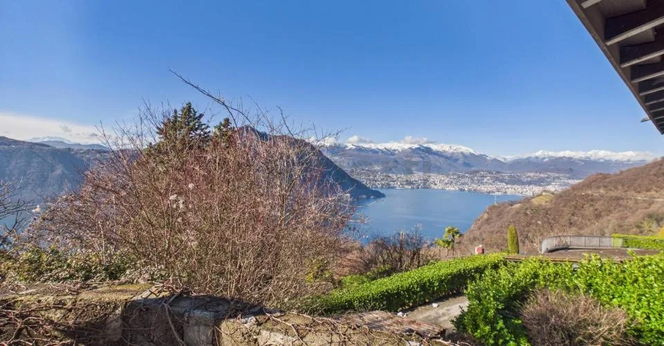 Arogno: Characteristic house with lake view, garden and great potential – photo 21 of 51
