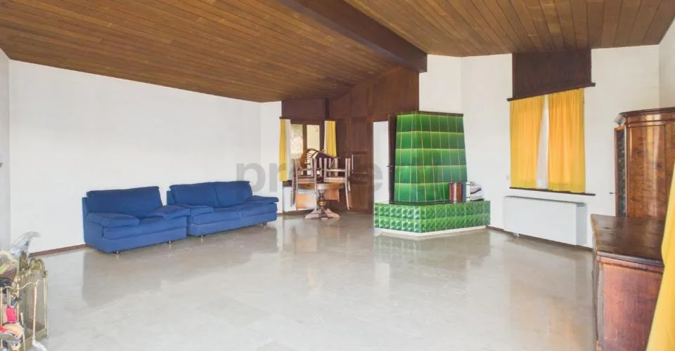 Arogno: Characteristic house with lake view, garden and great potential – photo 29 of 51
