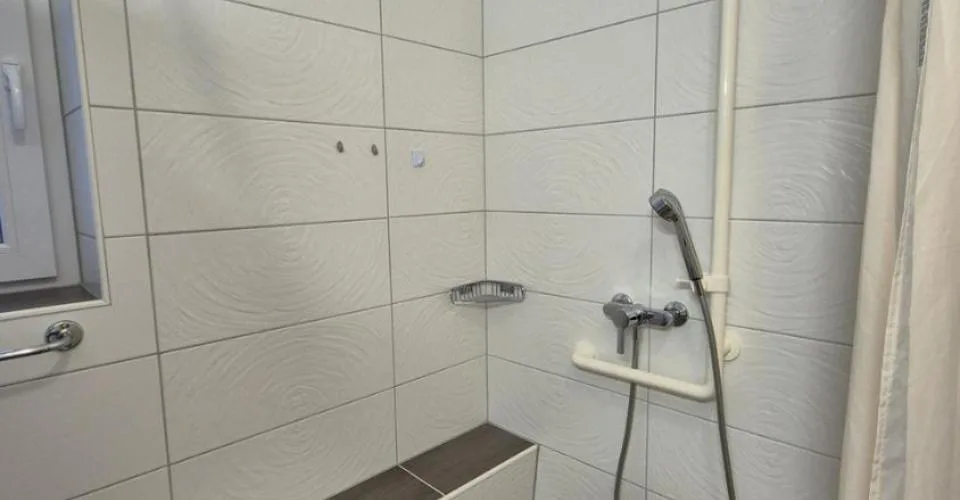 Appartement 2,5 pièces de 65m2 à plain-pied – Foto 4 von 19