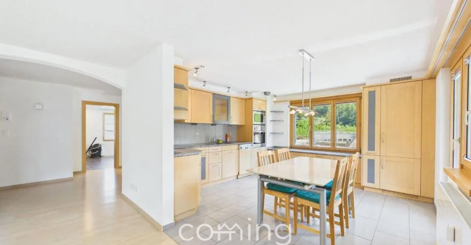 Vue panoramique et beaucoup d'espace - Appartement de 5.5 pièces à Saas-Grund, ensoleillé – photo 6 sur 28