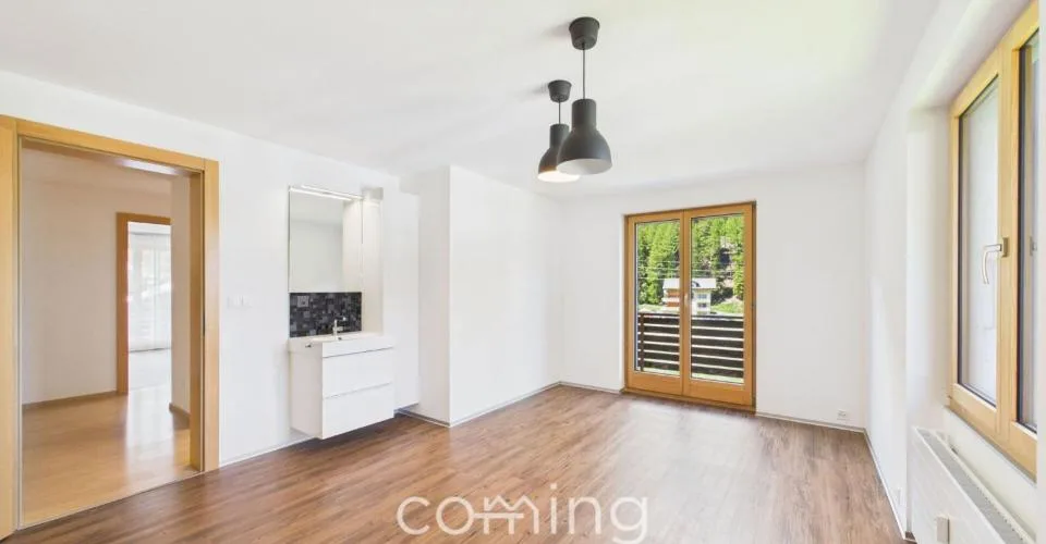 Vue panoramique et beaucoup d'espace - Appartement de 5.5 pièces à Saas-Grund, ensoleillé – photo 12 sur 28