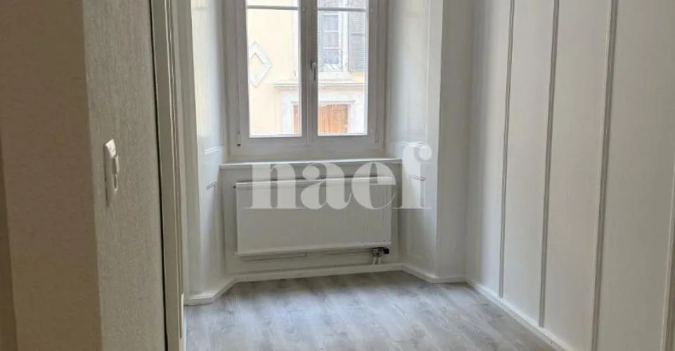 Appartement de 2.5 pièces au Centre-Ville – Foto 3 von 12
