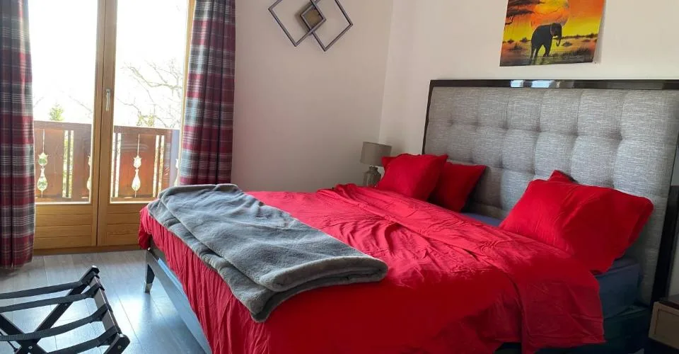 6007. Vue splendide et charme garantis pour ce Chalet rénové – Foto 18 von 22
