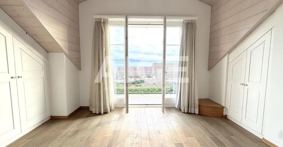 12 Zimmer Einfamilienhaus in Mont-sur-Rolle – Foto 25 von 27