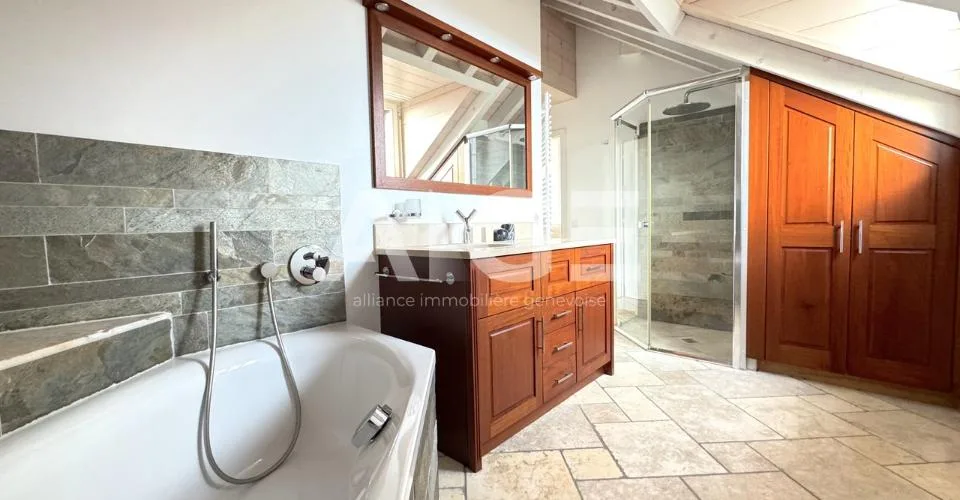 12 Zimmer Einfamilienhaus in Mont-sur-Rolle – Foto 26 von 27