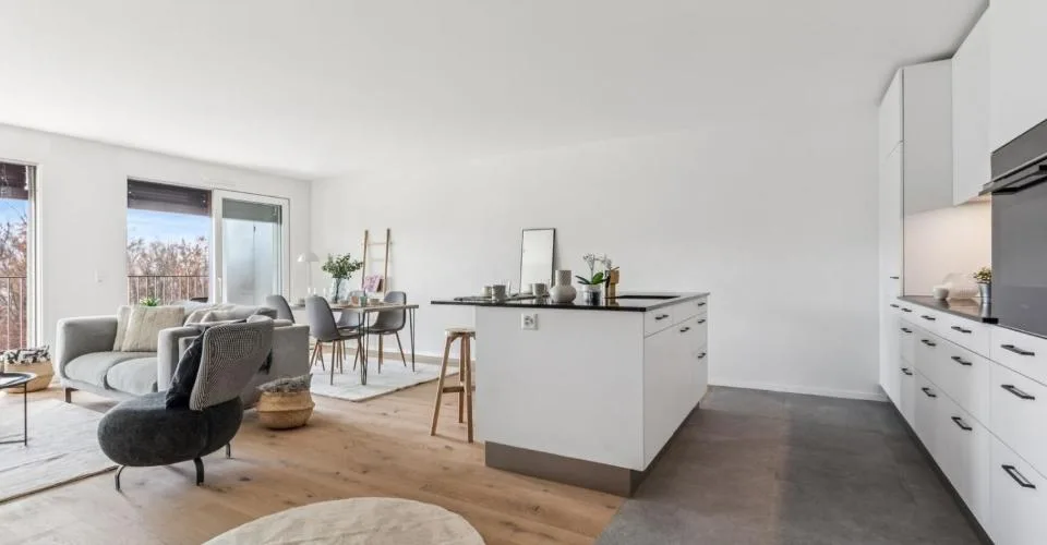Superbe appartement de 5.5 pièces avec vue sur les Préalpes – Foto 2 von 14