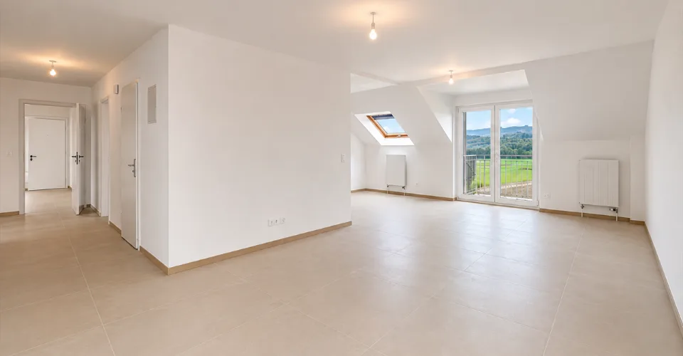 Appartement rénové de 4.5 pièces avec balcon au dernier étage à vendre à Fétigny – Foto 2 von 9