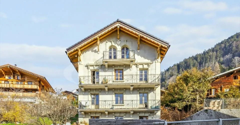 AUSSERGEWÖHNLICH - GROßES HAUS ZUM RENOVIEREN – Foto 8 von 20
