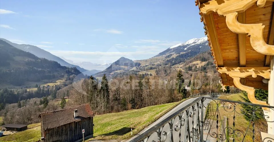 AUSSERGEWÖHNLICH - GROßES HAUS ZUM RENOVIEREN – Foto 3 von 20
