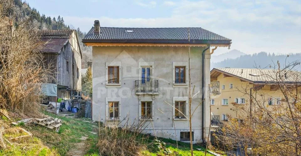 AUSSERGEWÖHNLICH - GROßES HAUS ZUM RENOVIEREN – Foto 10 von 20