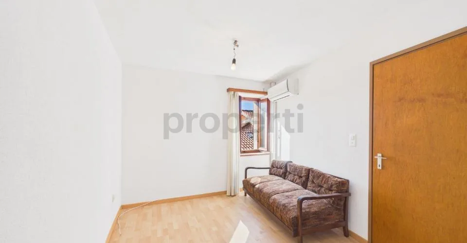 Spaziosa 7.5 locali casa bifamiliare parzialmente ristrutturata, Alto Malcantone-Mugena – foto 15 di 27