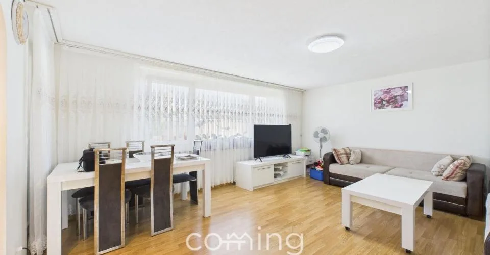 Appartement de 3.5 pièces à Reinach - garage, place de jeux et emplacement familial calme – foto 4 di 25