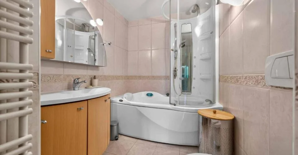 Spacieux appartement de 4.5 pièces situé dans un environnement privilégié – Foto 10 von 26