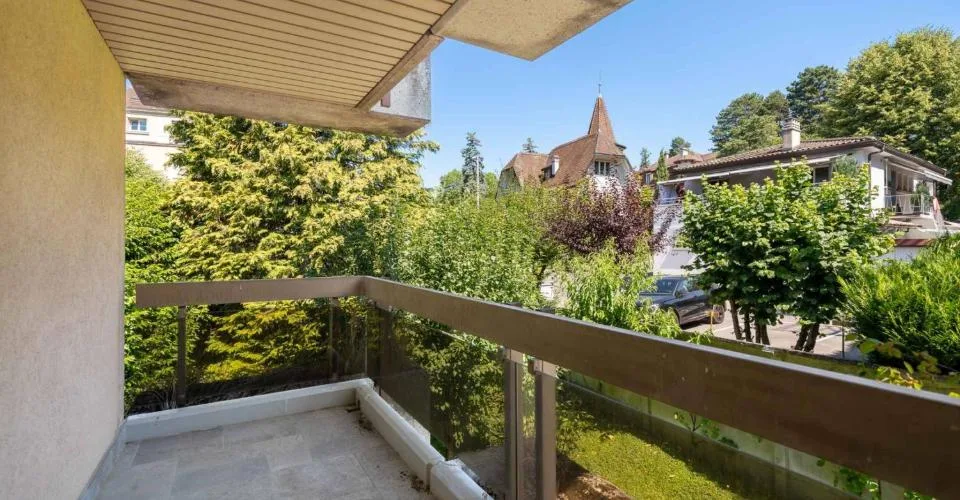 Spacieux appartement de 4.5 pièces situé dans un environnement privilégié – Foto 13 von 26