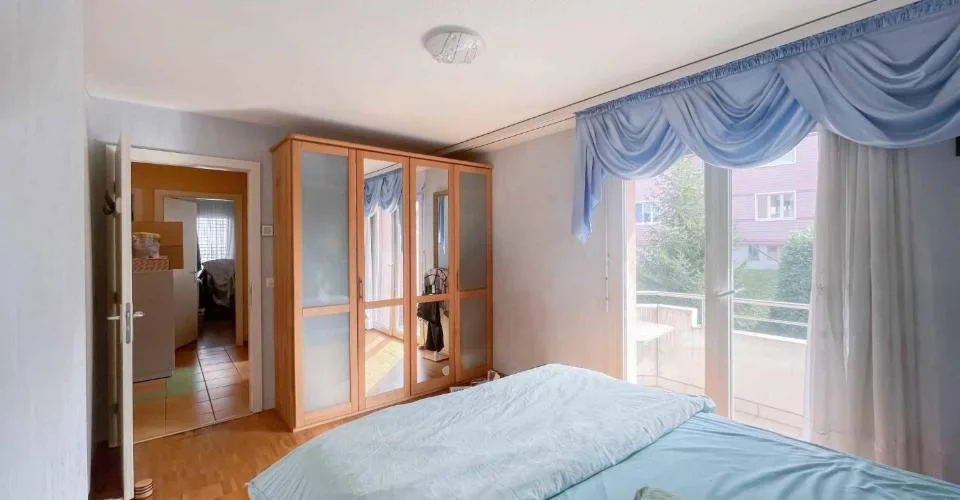 Situazione privilegiata, interno luminoso e lago sullo sfondo – foto 19 di 20