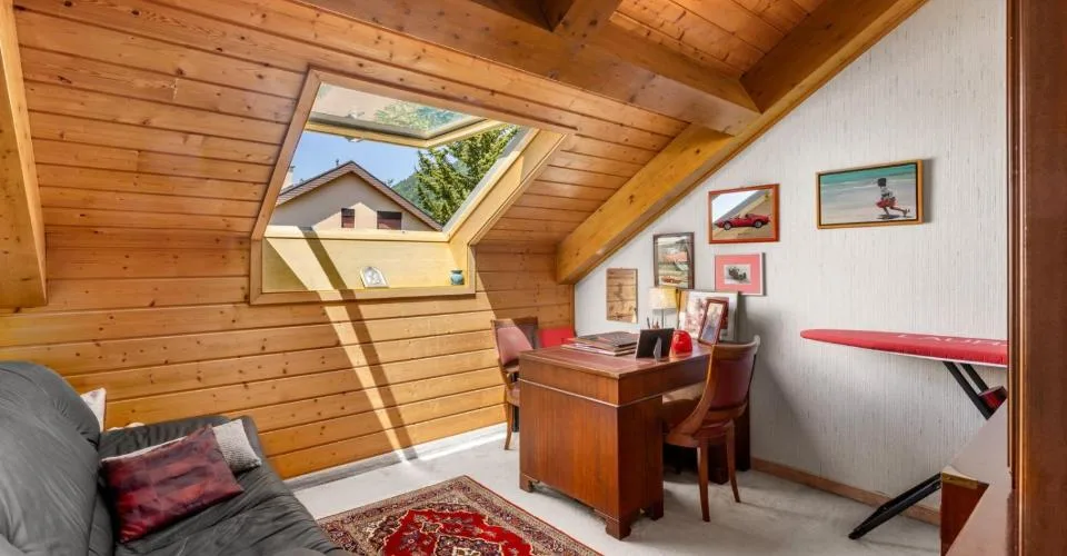 Duplex familial à rafraîchir dans un quartier résidentiel recherché – Foto 11 von 19