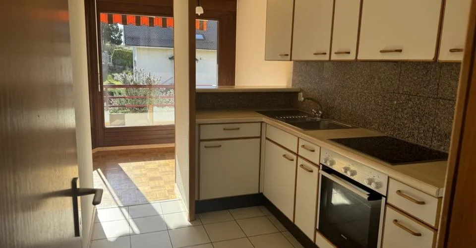Lumineux appartement de 2.5 pièces à louer à Renens – photo 5 sur 16