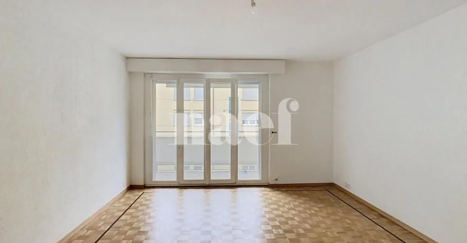 Wohnung mit 3.5 Zimmern im 3. Stock