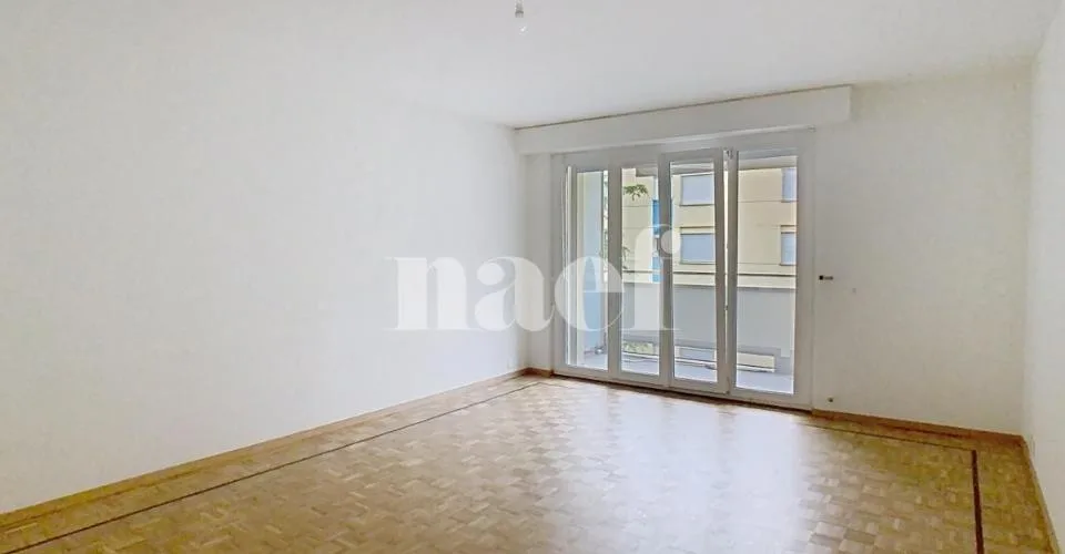 Wohnung mit 3.5 Zimmern im 3. Stock