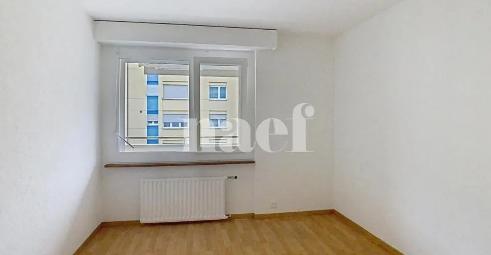 Wohnung mit 3.5 Zimmern im 3. Stock