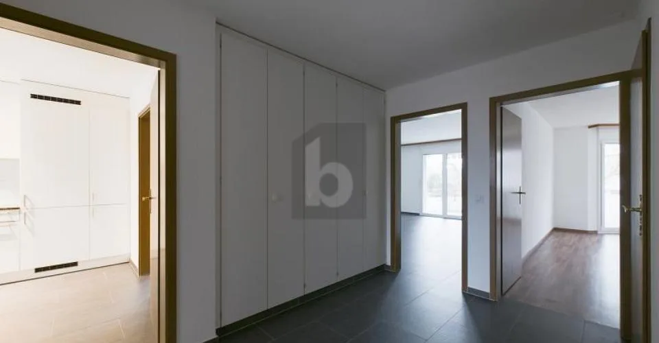 Modern, Comfortable and with a Cozy Balcony