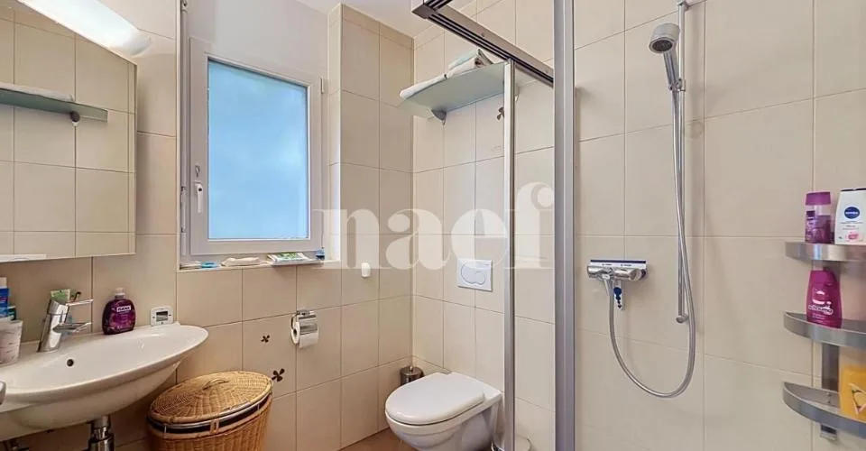 Spacieux logement dans résidence avec piscine – photo 3 sur 26