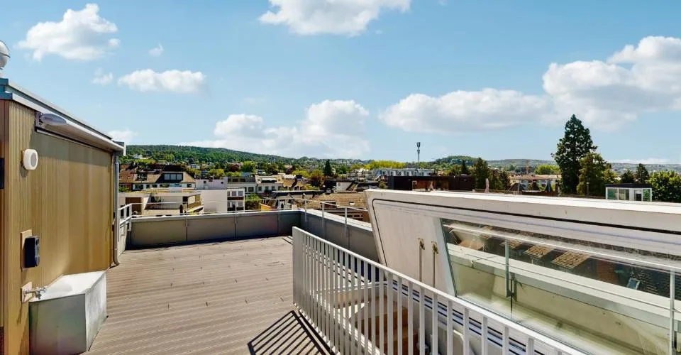 monderen Singlewohnung mit grosszügiger Dachterrasse!1 Monat Mietz... – foto 13 di 20