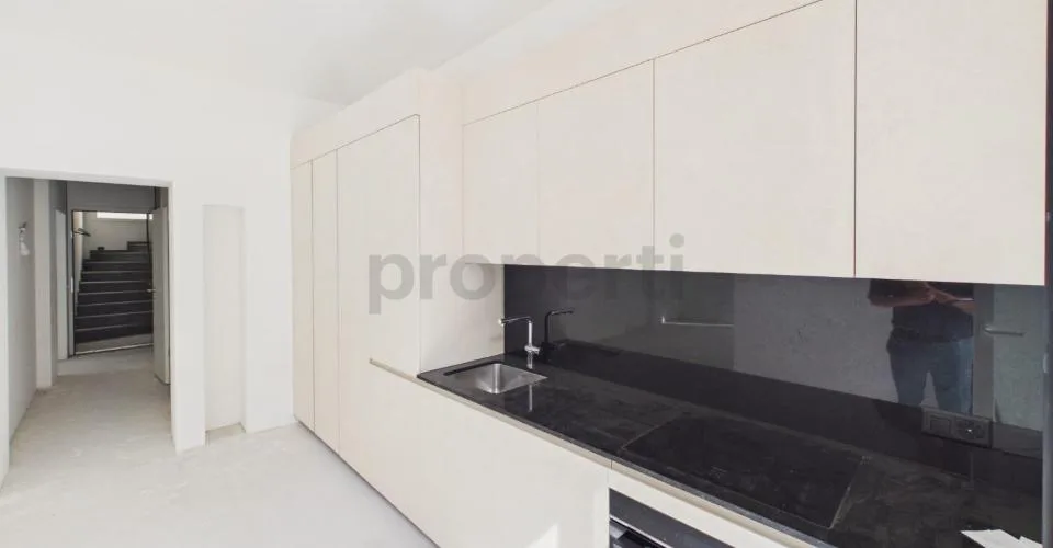 Elegante Oasi di Tranquillità, Spazi Luminosi & Design Moderno! -- Elegante Wohlfühloase, Lichtdurchflutete Räume & Modernes Design! – foto 4 di 25