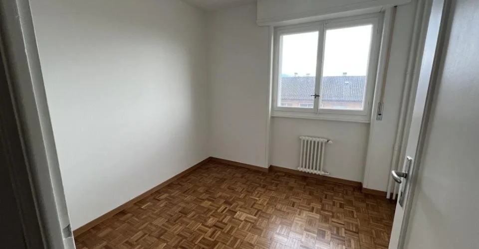 Magnifique 3 pièces dans un quartier calme – Foto 12 von 14
