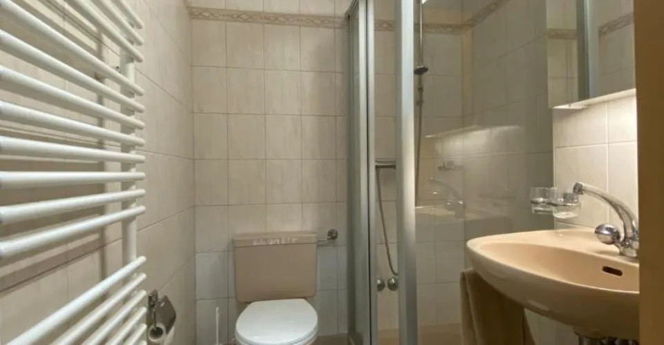 Wohnung mit 1.5 Zimmern im 2. Stock – Foto 15 von 16