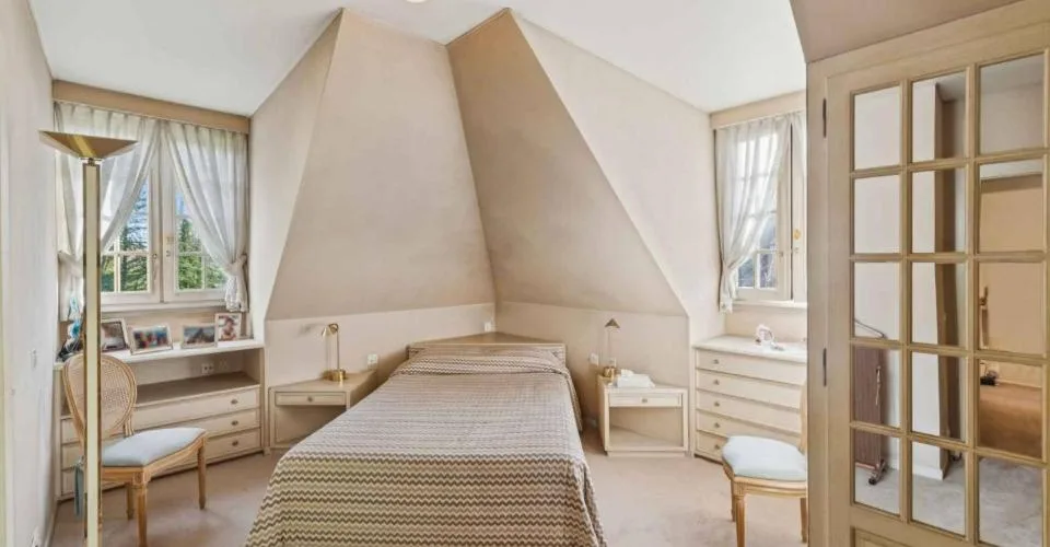 Proprietà di prestigio in una posizione tranquilla, a due passi dal centro città – foto 24 di 35