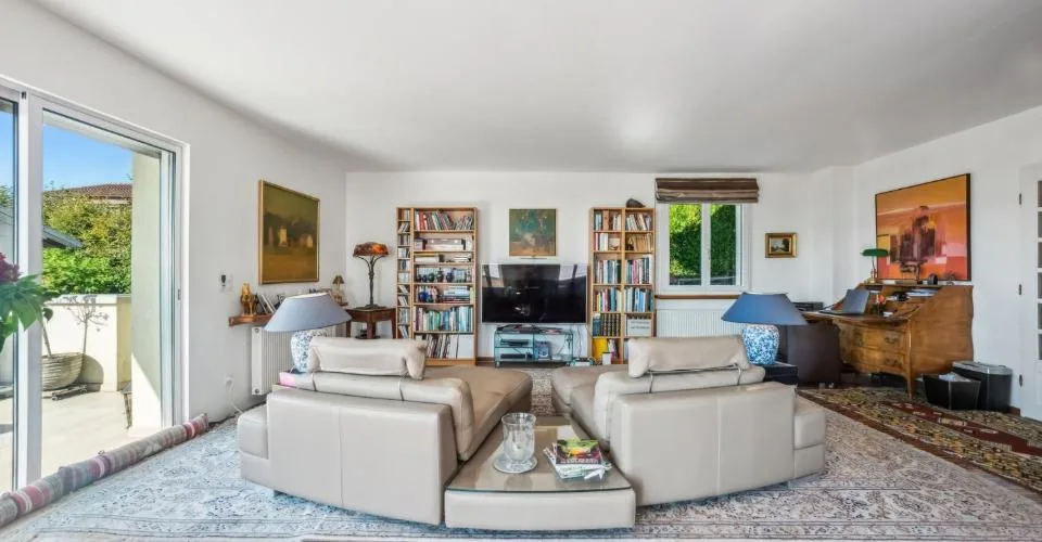Bella casa individuale, piscina e vista panoramica – foto 3 di 26