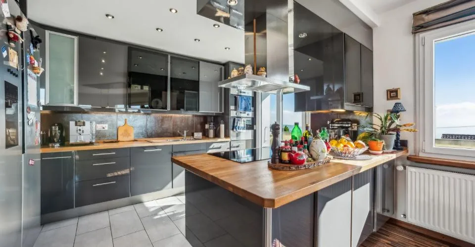 Bella casa individuale, piscina e vista panoramica – foto 5 di 26
