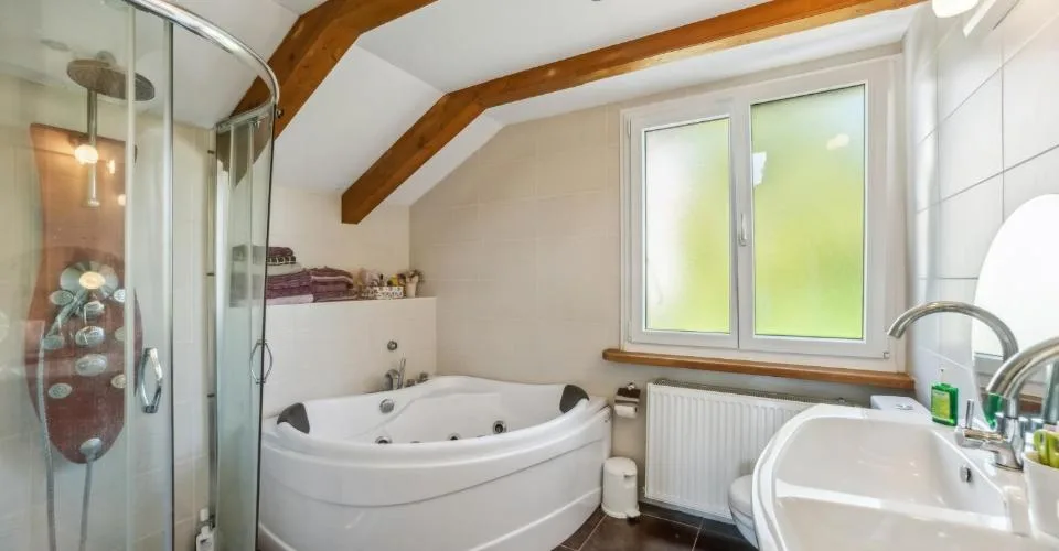 Bella casa individuale, piscina e vista panoramica – foto 9 di 26
