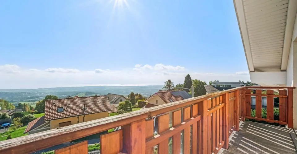 Bella casa individuale, piscina e vista panoramica – foto 12 di 26