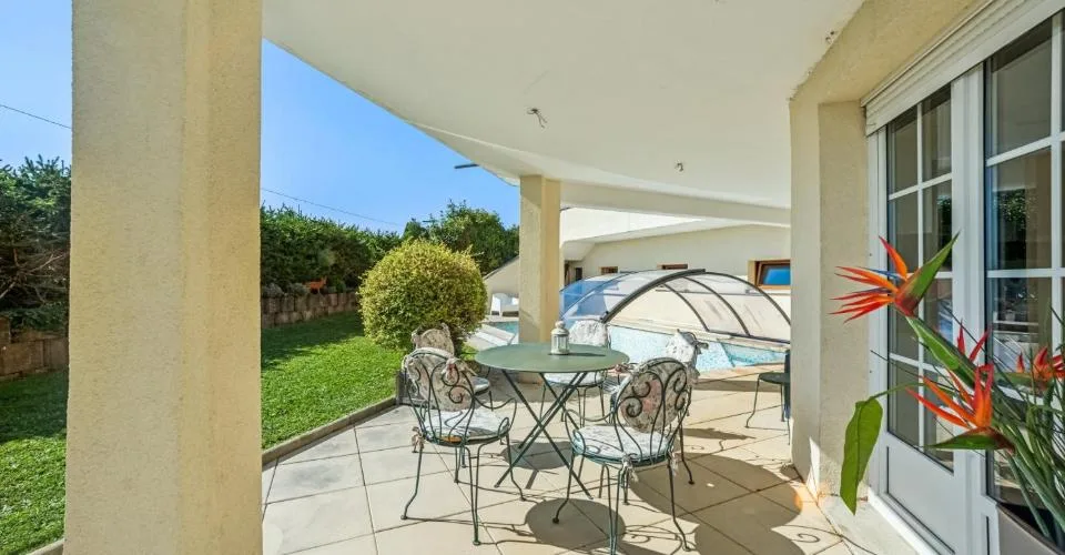Bella casa individuale, piscina e vista panoramica – foto 11 di 26