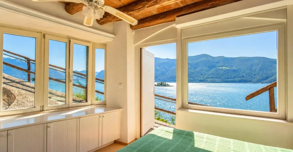 Mediterranean Holiday Home with Boat Dock – photo 11 of 11