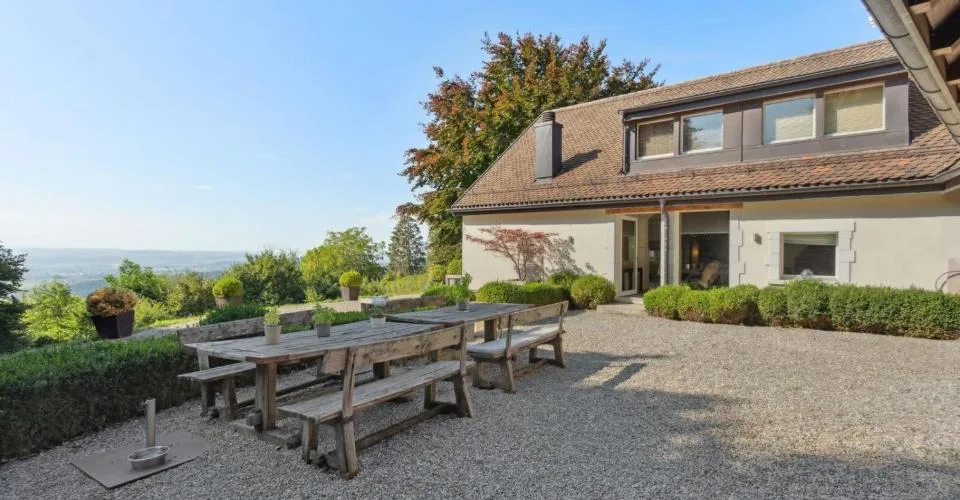 Exceptionnelle propriété rénovée avec vaste jardin et vue sur le lac – foto 7 di 26
