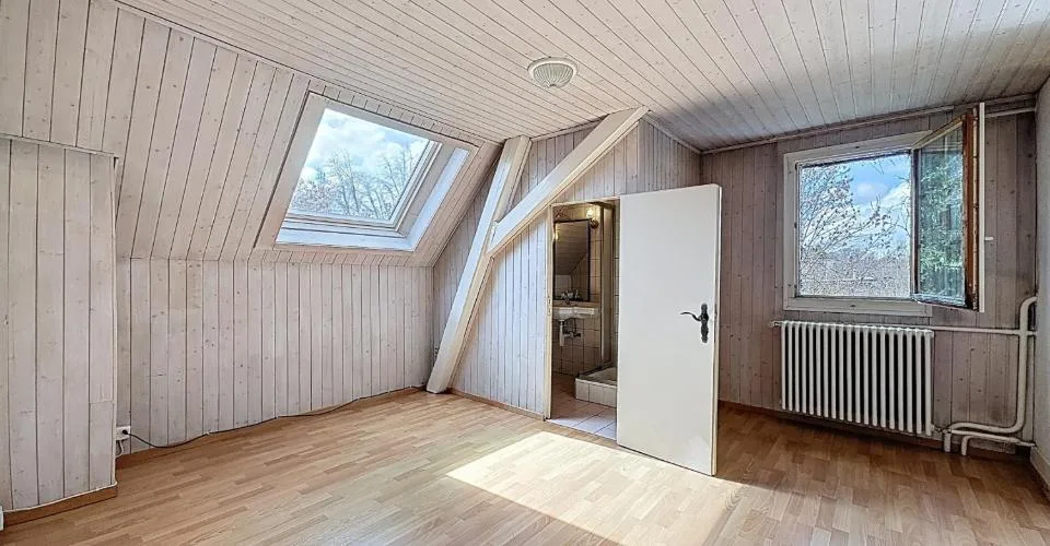 Grande maison à rénover – Foto 9 von 26