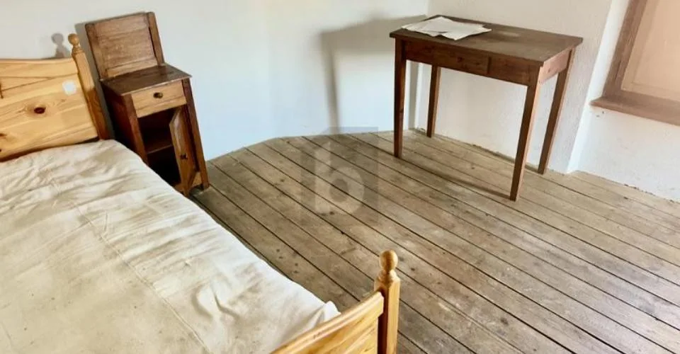AMPIO RUSTICO CON GRANDE POTENZIALE – foto 3 di 10