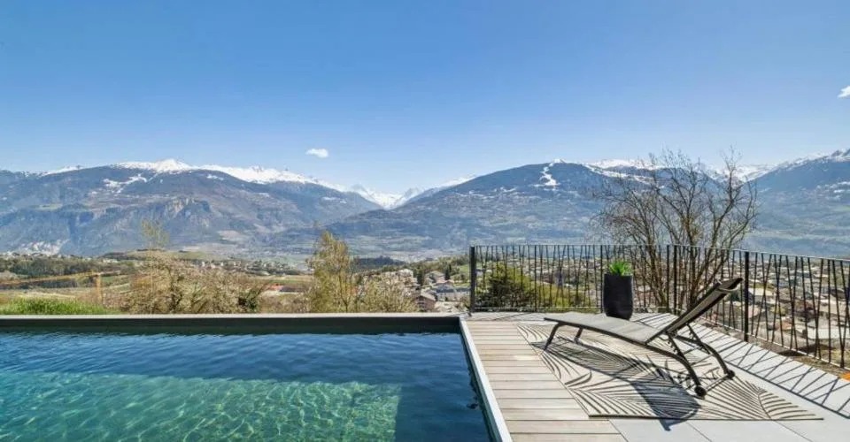 Villa von hohem Standard mit Dominanz über der Ebene – Foto 13 von 20