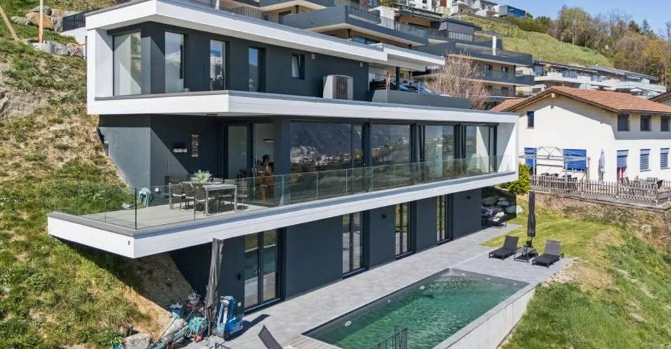 Villa von hohem Standard mit Dominanz über der Ebene – Foto 11 von 20