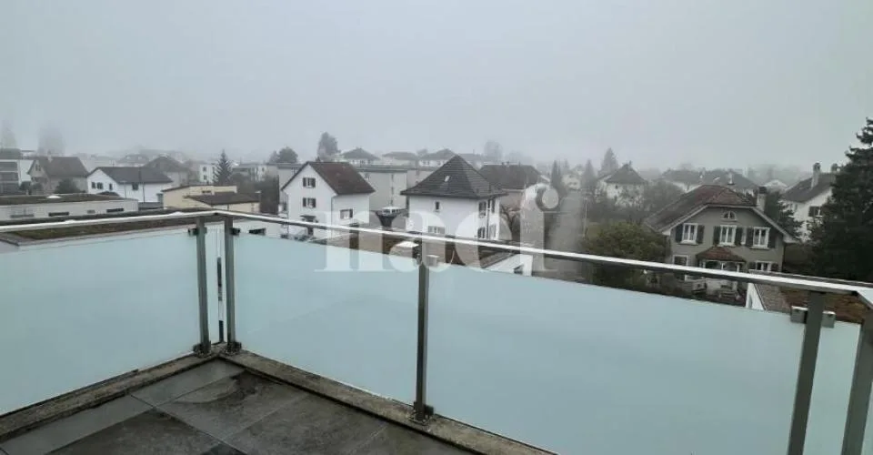 Appartement 4.5 pièces avec balcon – Foto 3 von 16