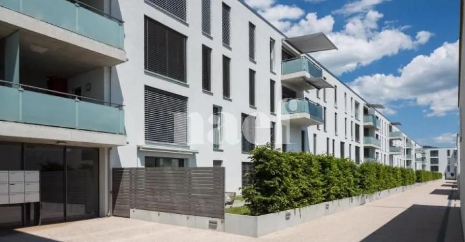 Appartement 4.5 pièces avec balcon – Foto 4 von 16