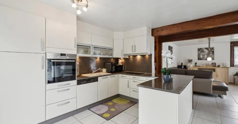 Angenehmes Einfamilienhaus mit 5.5 Zimmern – Foto 15 von 22