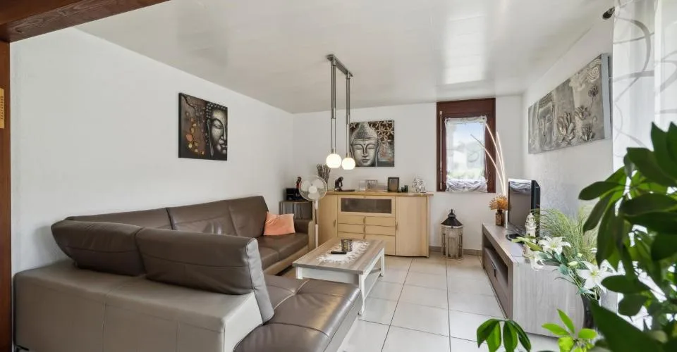 Angenehmes Einfamilienhaus mit 5.5 Zimmern – Foto 14 von 22