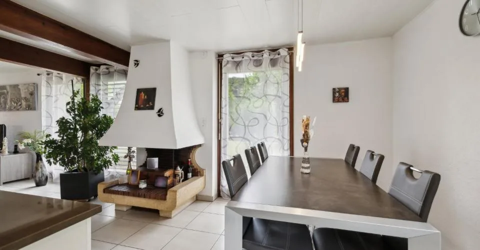 Angenehmes Einfamilienhaus mit 5.5 Zimmern – Foto 13 von 22