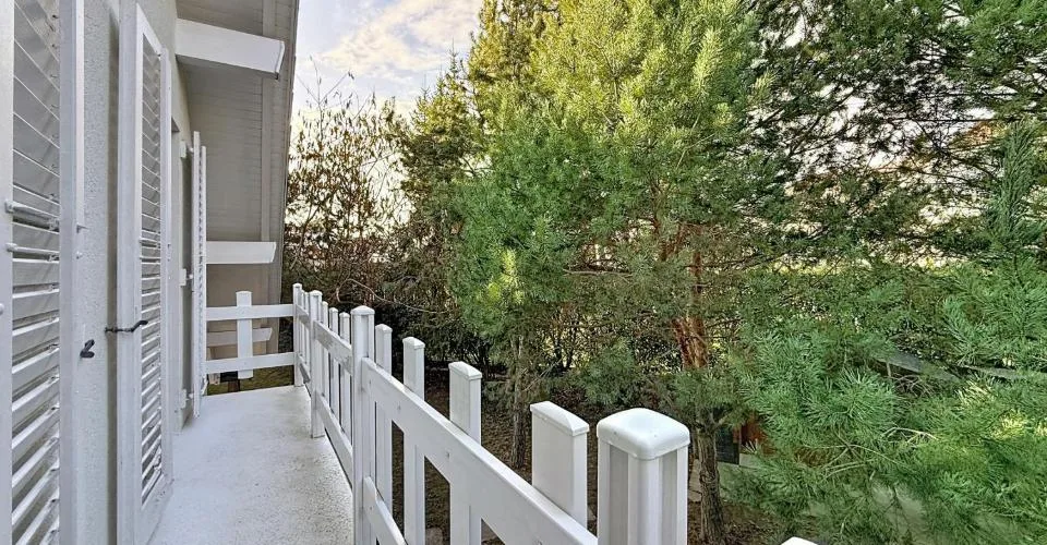 Familienvilla mit separatem Studio in Commugny renoviert – Foto 19 von 21