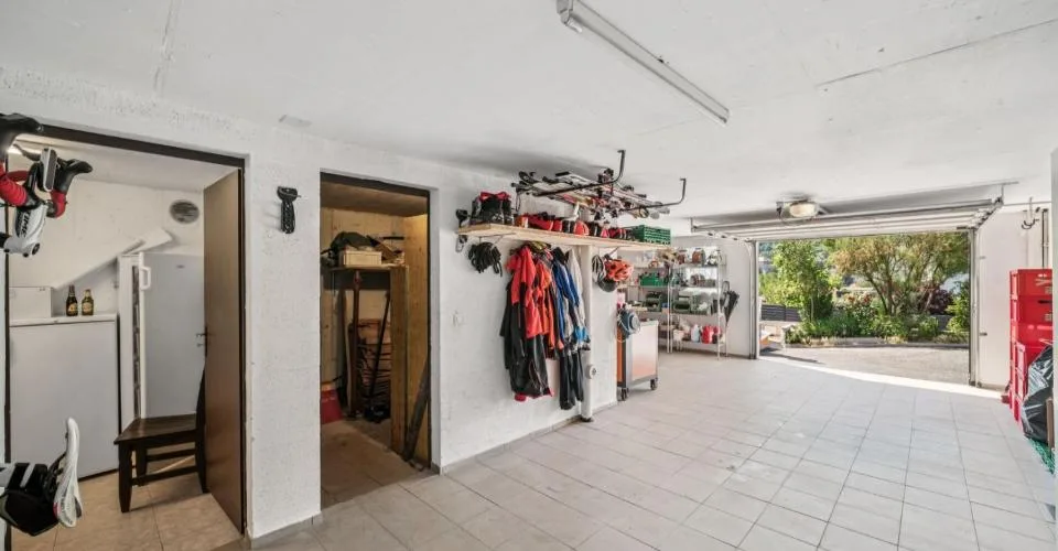 Casa in perfette condizioni con vista mozzafiato su Vallorbe – foto 25 di 26